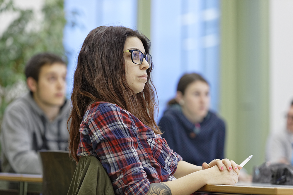 Die Berufsmaturität: BRINGT PROFIS IN DIE POLEPOSITION